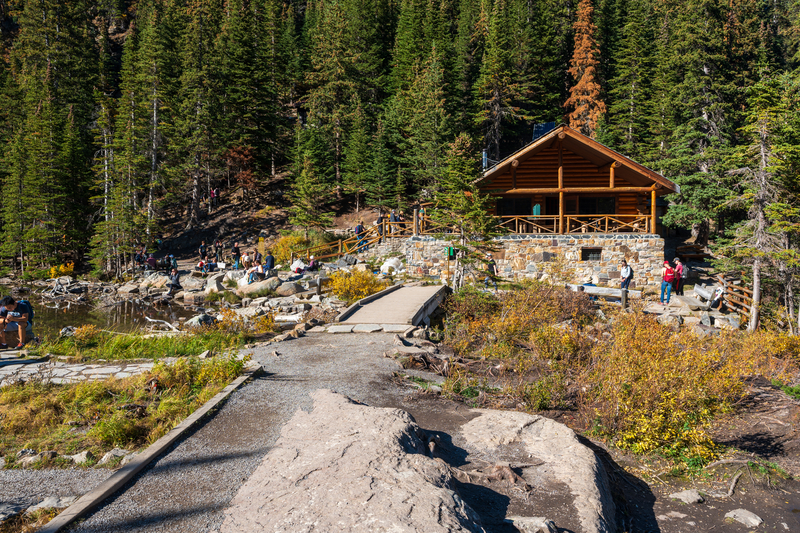 Lake Agnes Tea House - Hiking in Banff