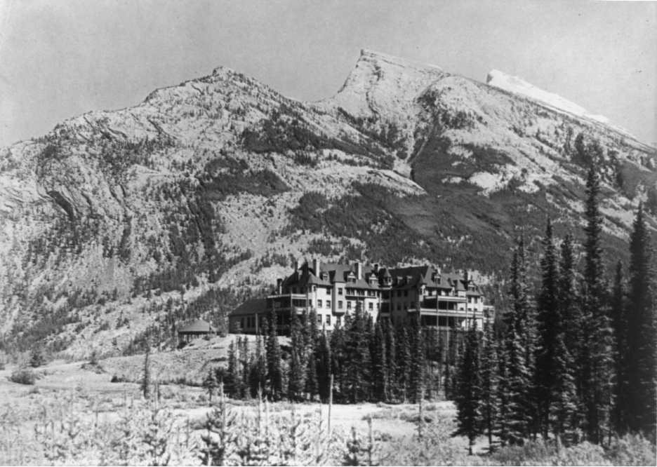 History of Fairmont Banff Springs